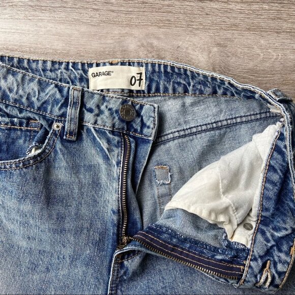 Garage Acid Washed Distressed Raw Hem Mom Jeans - Picture 10 of 11